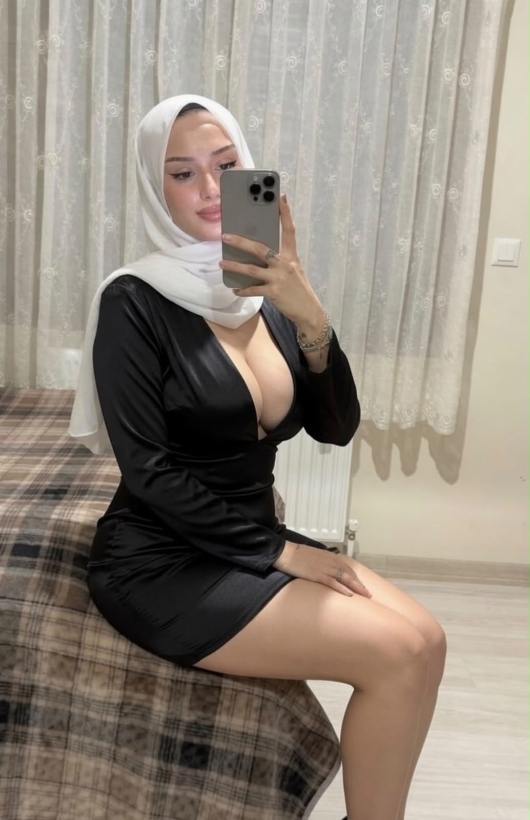 Beşçeşme Kendine Saygılı Kadın Escort Tuğçe